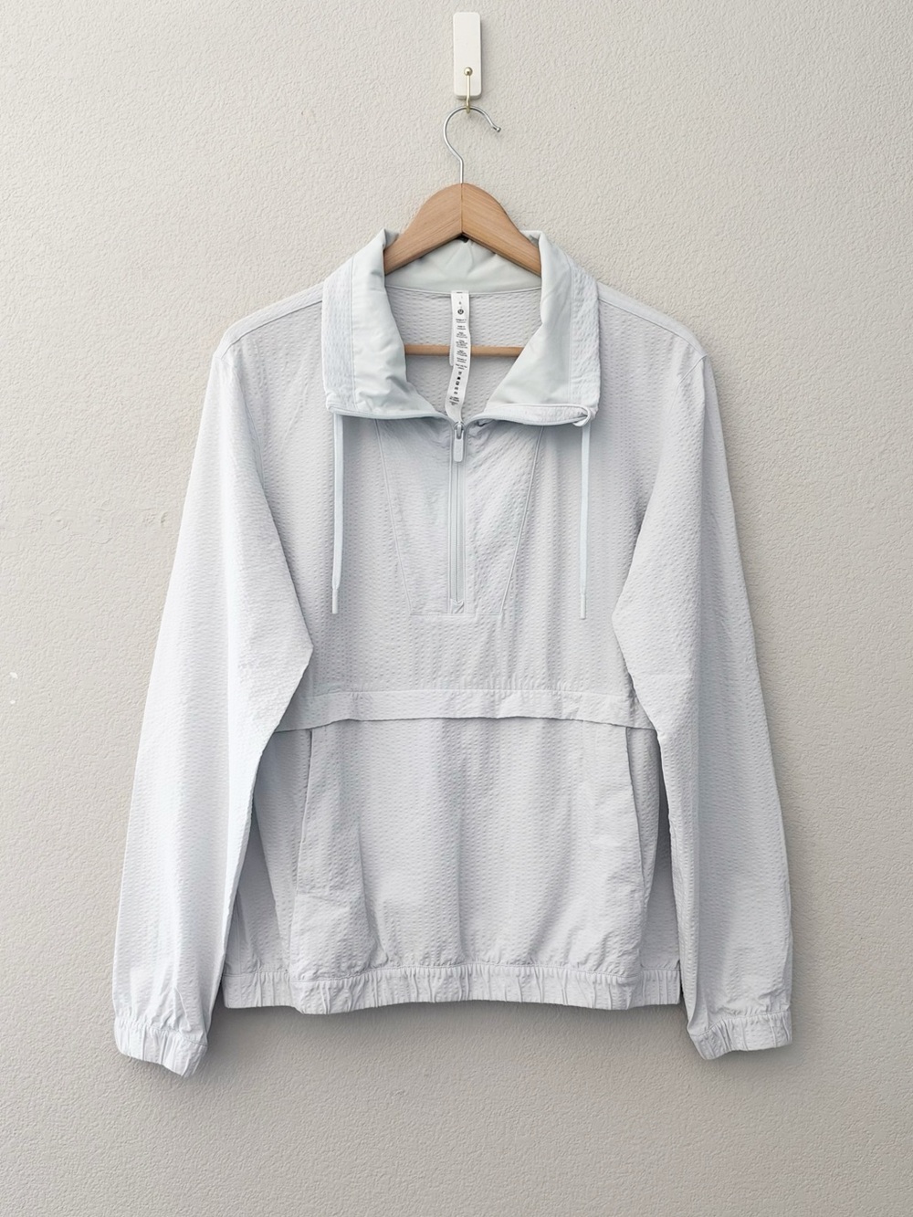Lululemon Pack Light Pullover Windbreaker Jacket 8 Textured Athleisure Active - Picture 6 of 14